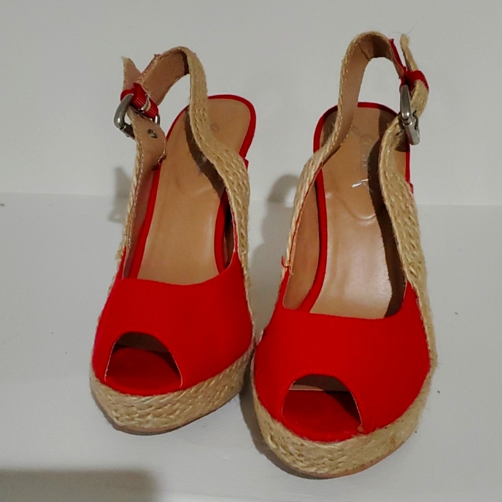 Red Canvas/Linen Sandals